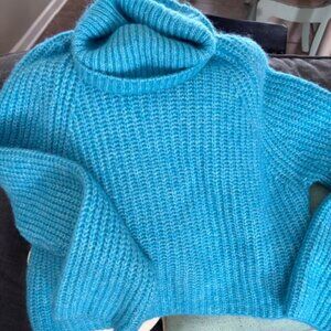 ZARA Aqua Blue Chunky Neck, Cropped long sleeve sweater. Womens Medium.